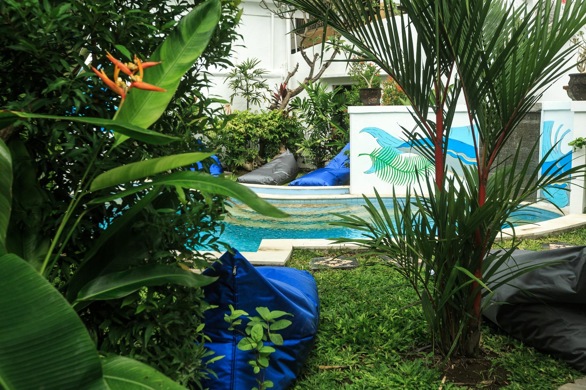 Hotel La Costa Central Seminyak  Exterior photo